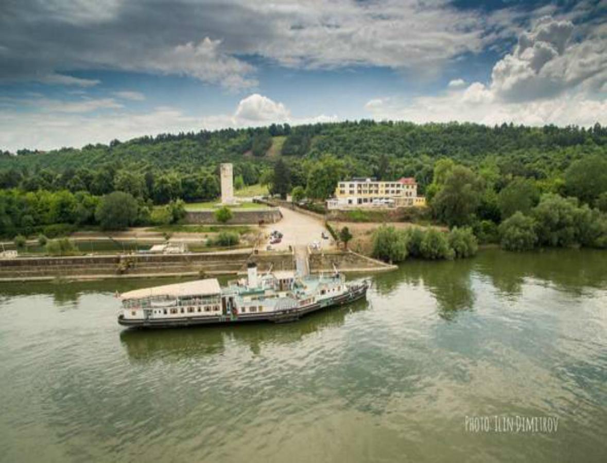 Хотелски Комплекс Радецки Град Козлодуй Kozloduy Exterior photo